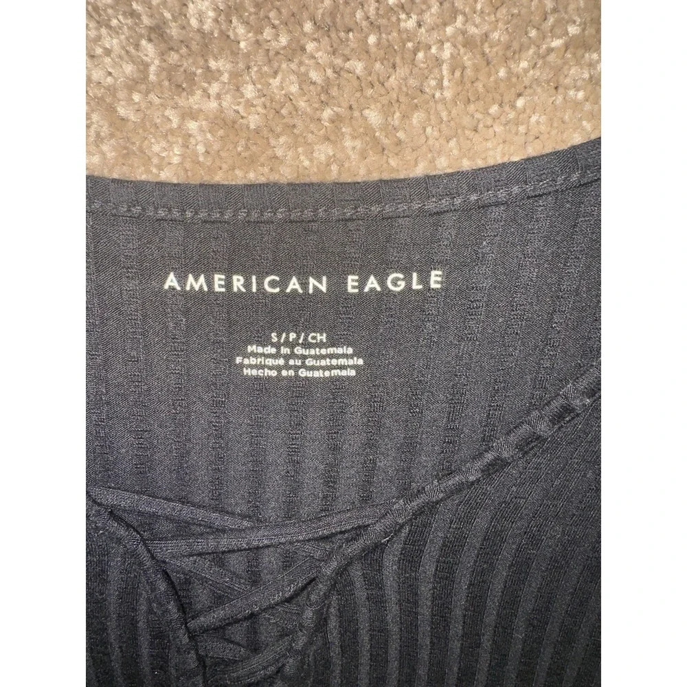 American Eagle Size Small Black V-Neck Short Sleeve Ribbed Knit Shirt - Picture 3 of 7